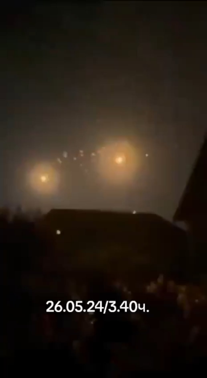 ウクライナのAAは昨夜、ウクライナ西部のフメリニツィキーで懸命に働いていた
