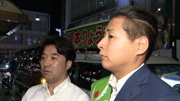 【速報】政治団体「つばさの党」党本部に家宅捜索…機動隊も出動 衆院･東京15区補選で他候補の演説を妨害した疑い 警視庁｜FNNプライムオンライン - FNNプライムオンライン