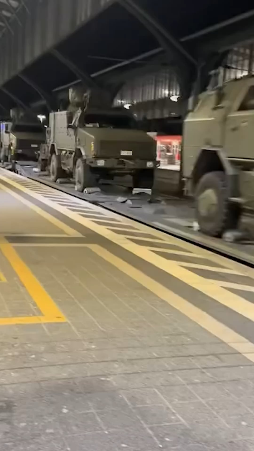 メローニはフィコから対空防衛システムを奪い、ウクライナに与えることになる。