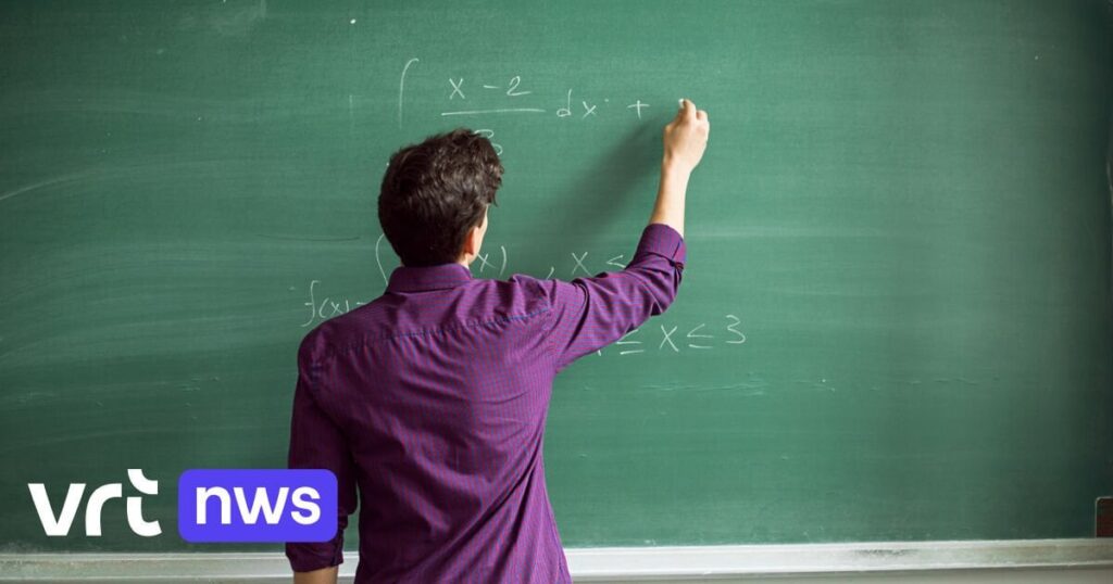 教師自身が作成した主要な数学カリキュラムが初めて承認されました