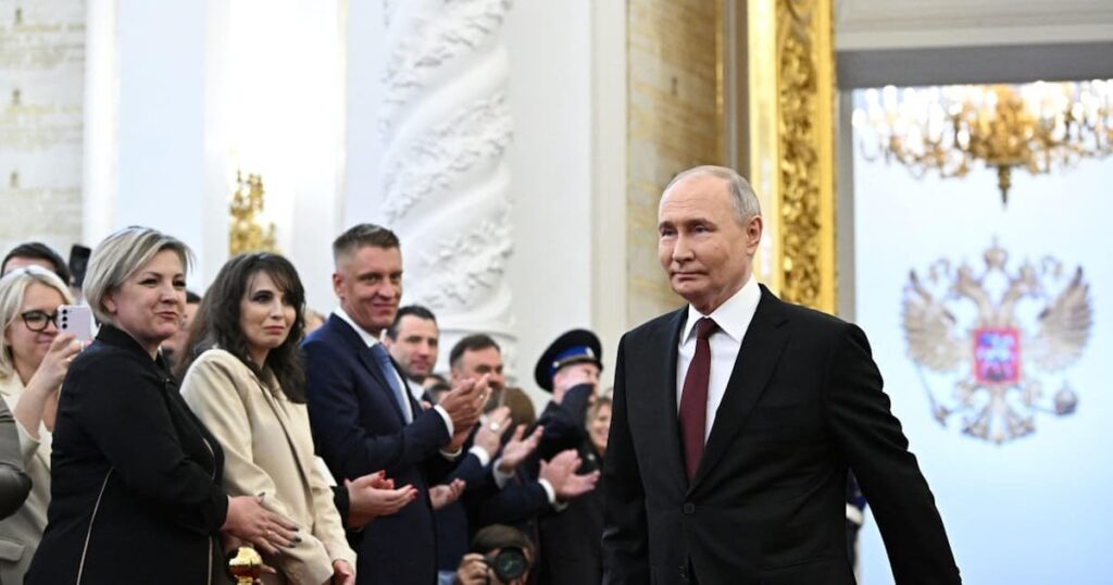 戦時経済の維持へ体制固め プーチン氏「年3%成長」 - 日本経済新聞