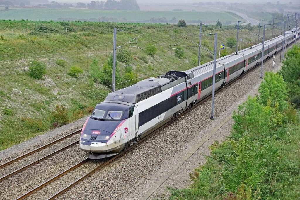 エストレマドゥーラ州政府は、リスボンとマドリードが鉄道で接続されていないことは受け入れられないと考えている