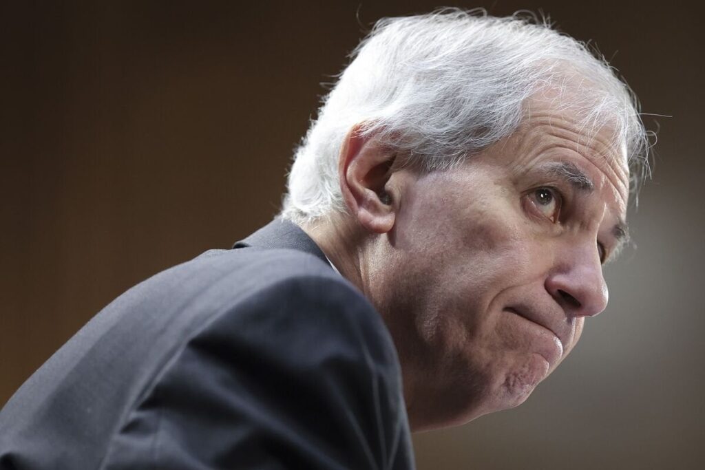 米連邦預金保険公社総裁が辞任へ、職場の問題点巡る報告書受け - ブルームバーグ