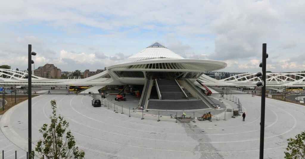 モンス駅はいつ完成しますか? モンス駅はいつ完成しますか?