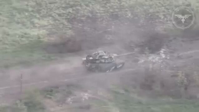 400 ドルのドローン 3 機が、450 万ドル相当のロシアの T-90 Proryv (Breakthrough) 戦車を鉄くずに変えました。このような素晴らしい仕事をしてくれたウクライナのディフェンダーズに栄光と感謝を！