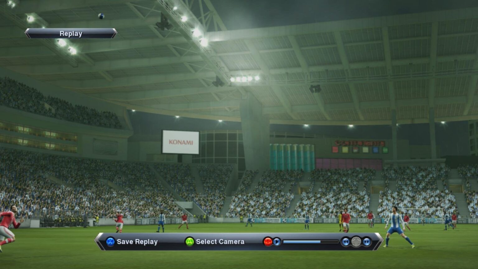 私は Xbox で伝説的な PES 2013 を再訪していましたが、ポルトガルのスタジアムの詳細に驚きました。 隣にはアラメダショッピングも登場！