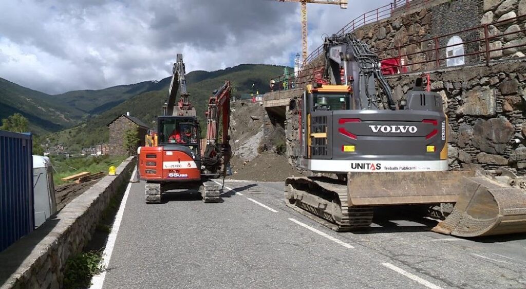 アルドサ道路の通行止めはさらに1日延長される