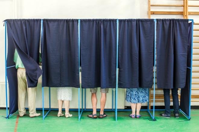 政党は金融セクターに対して何を計画していますか?  - フェアフィン解析