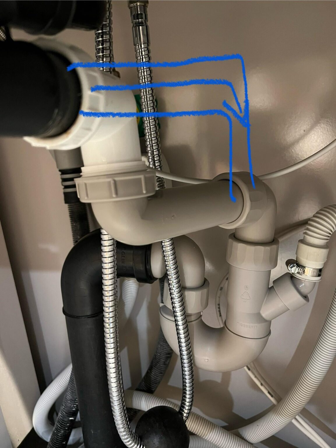 キッチンの排水管に関するDIYのアドバイスが必要です