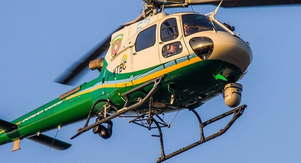 ウクライナ国家国境警備局のエアバスH125ヘリコプターが、ベラルーシとの国境に沿って定期的にパトロールを行っている。