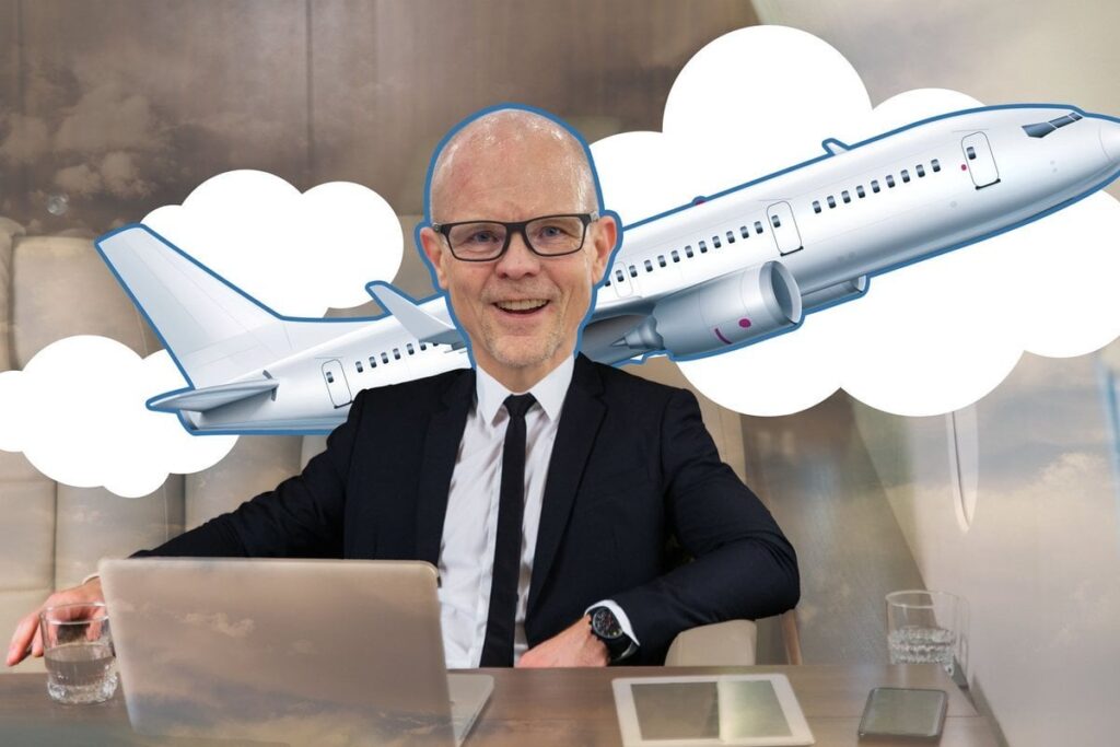 カットポイント | ティット・リーサロ経済大臣はビジネスクラスの恐ろしく高額な航空券で税金を無駄にしている
