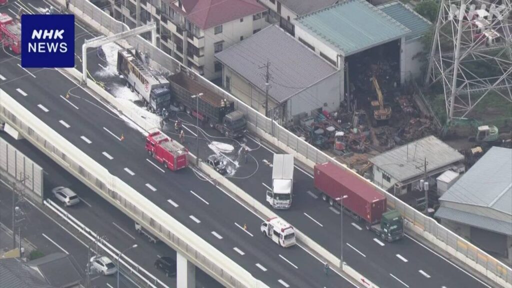 埼玉 首都高3人死亡事故 通行止め解除は15日早朝の見通し | NHK | 事故 - nhk.or.jp