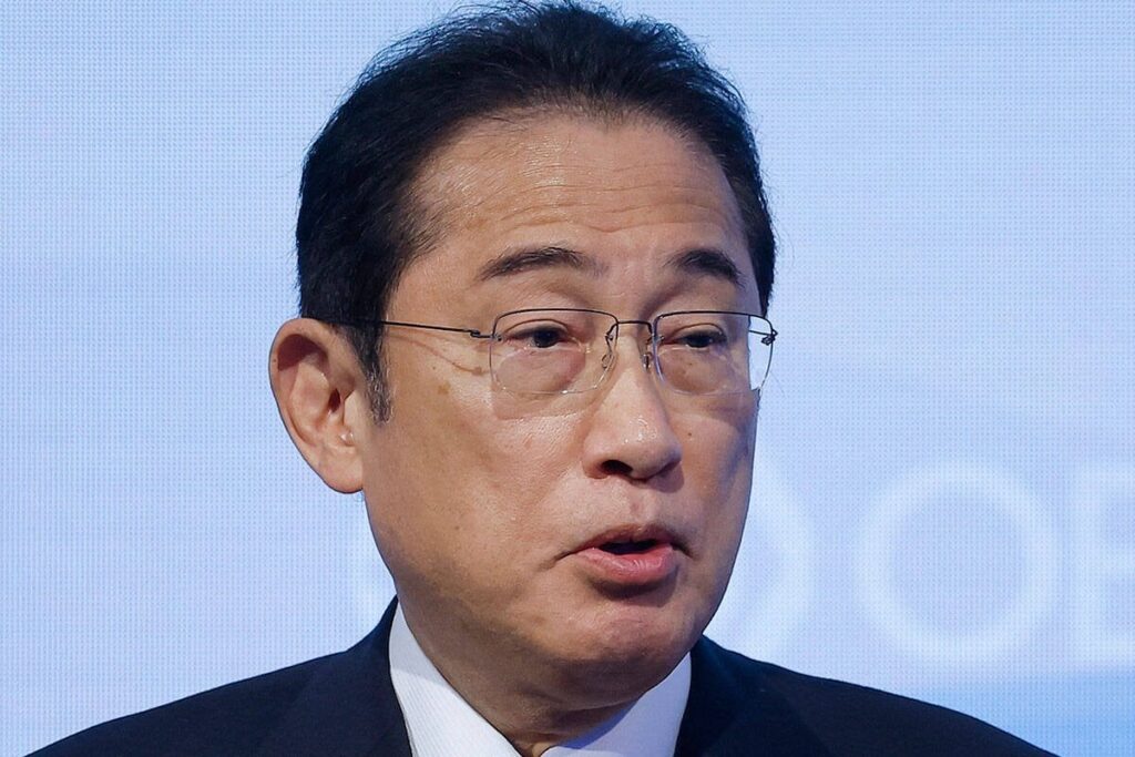 「日本人助けるほうが先」岸田首相、外遊先で“バラまき”宣言、物価高にあえぐ国内からは批判の声 ―“外交で得点をあげ支持率アップを狙う”