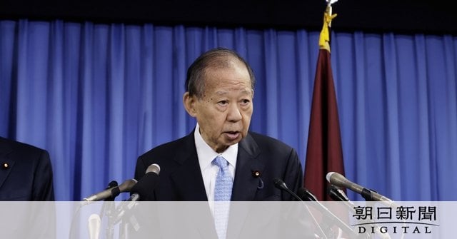 自民の二階俊博元幹事長は「入院している」三男の伸康氏が会見で言及