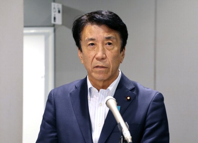 取材に応じる斎藤経産相：時事ドットコム - 時事通信ニュース