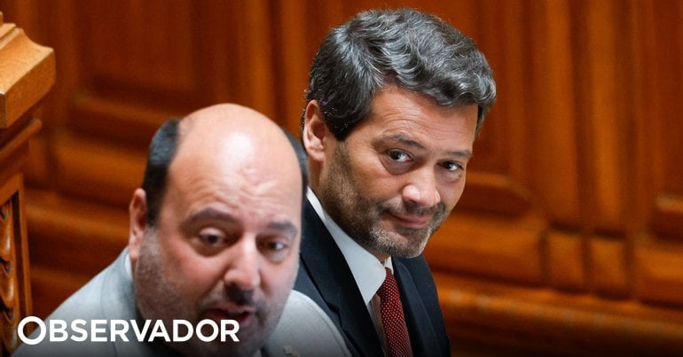 ベンチュラはイザベル・モレイラに返答する。  「黒人がいるベンチは我々だけだ」
