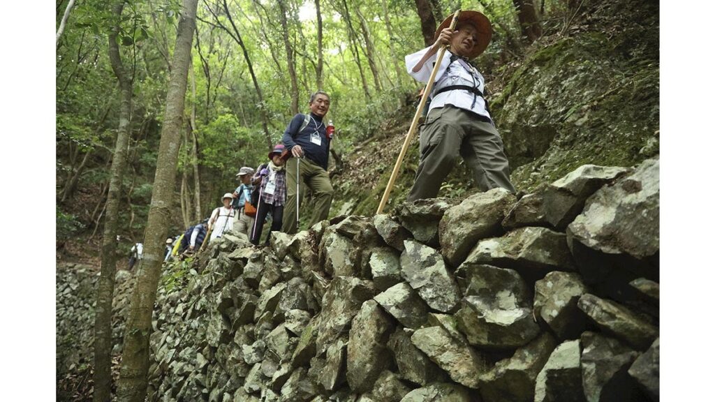 [熊野古道・世界遺産登録２０年] 急勾配 ツヅラト峠越え 第６回伊勢路踏破ウォーク