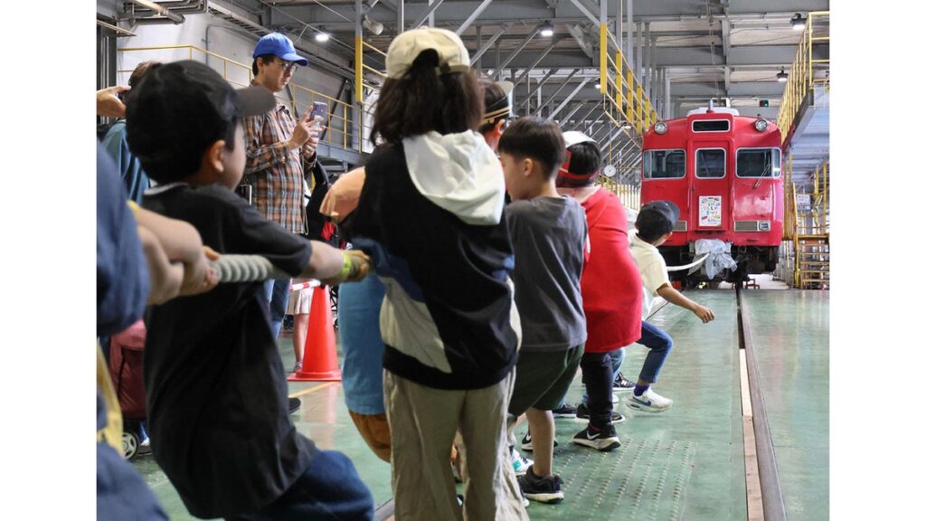 [Pick up photos] 名鉄でんしゃまつり たくさんの鉄道ファンでにぎわう