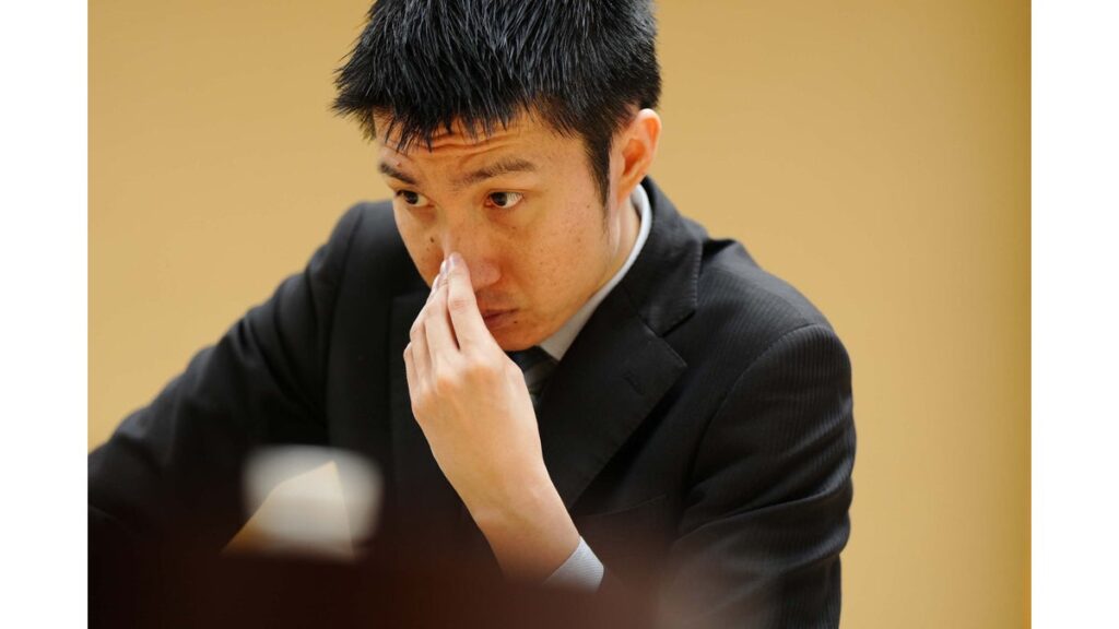 [竜王戦中継ブログ] クラス優勝果たした高野六段「本戦は最後のチャンスのつもりで指したい」、敗れた村中七段は「内容が悪かった」＜４組決勝・村中秀史七段－...