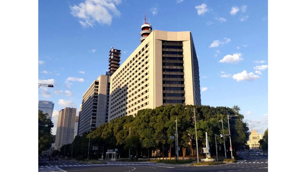 [社会] 警視庁の巡査部長、マンション侵入容疑で逮捕…住人女性のバッグを物色か