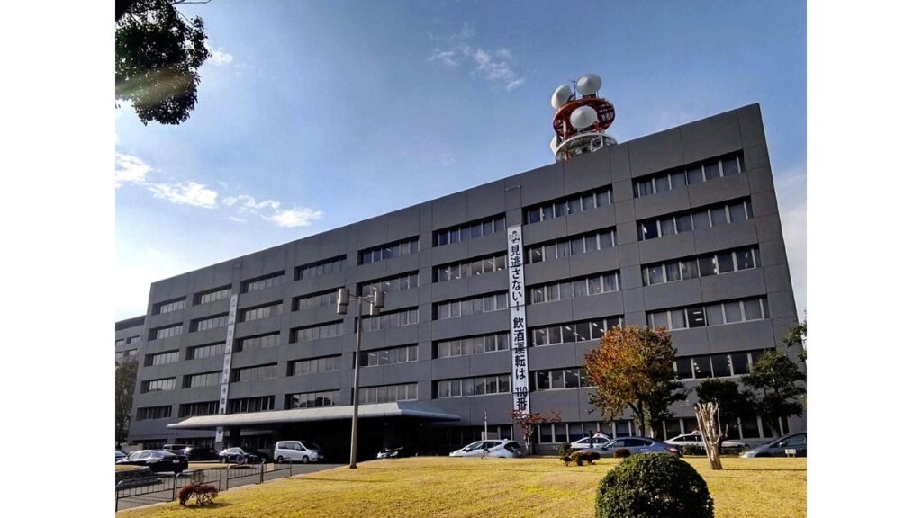 [ニュース] 「携帯悪用され逮捕される。弁護士費用３００万円で真犯人調べてくれる」と電話…詐欺未遂容疑で逮捕