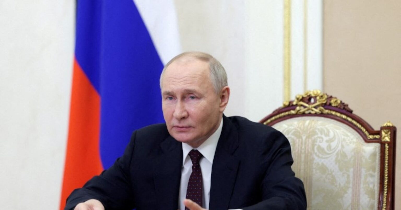 プーチン大統領、数週間内に訪朝へ 19日にベトナム訪問観測