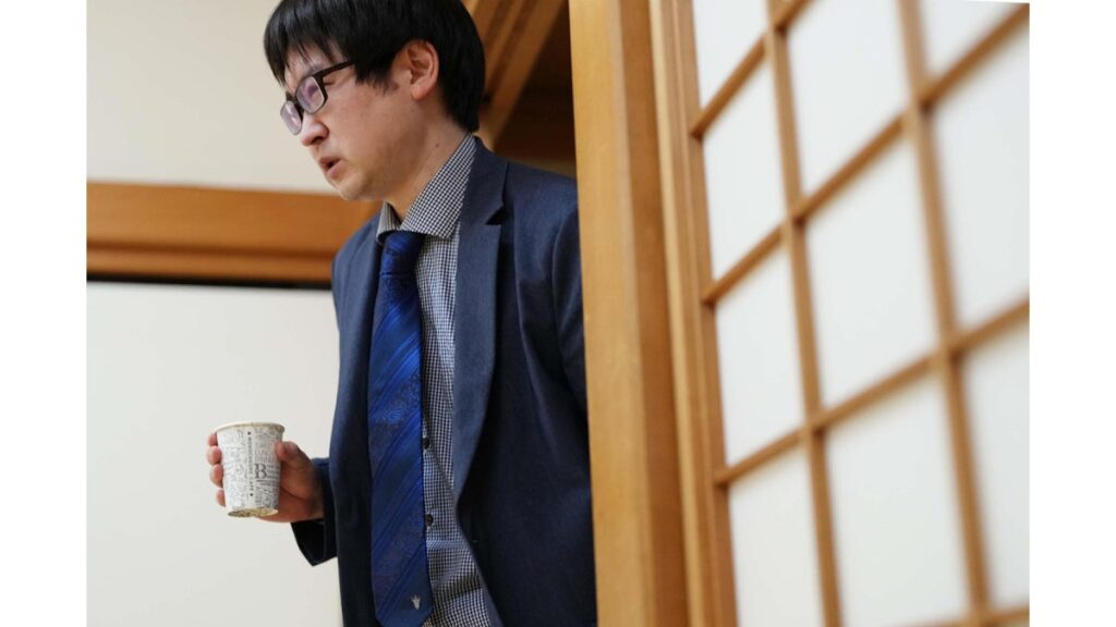 [観戦記] 引き込まれたら出られない、山ちゃんワールド…ランキング戦１組準決勝 山崎隆之八段×久保利明九段