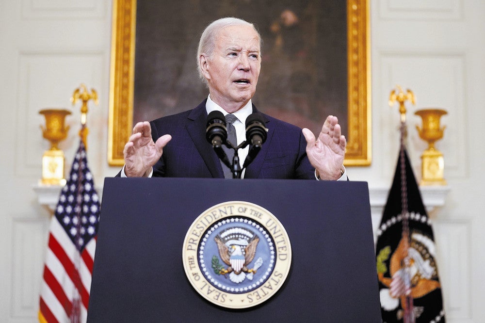 ５月３１日、米ワシントンのホワイトハウスで演説するバイデン大統領＝ＡＰ