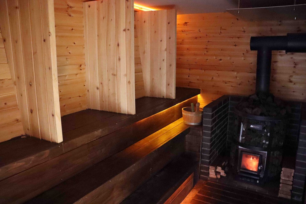 パーティションがあり隣の人を気にせず集中できる「スゴモル」