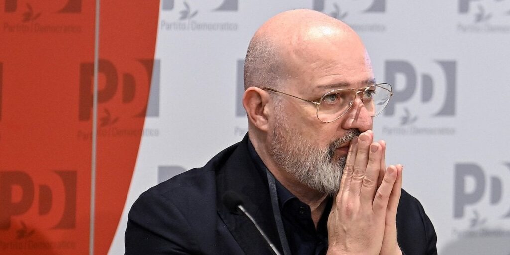 ステファノ・ボナッチーニ氏は欧州議会議員選出後、エミリア・ロマーニャ州大統領の職を辞任すると正式に発表した。