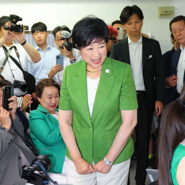 小池陣営は“ステルス作戦”徹底か…前代未聞「会いに行けない百合子」vs「街に出る蓮舫」の行方 ―〈#萩生田百合子〉トレンド入りに小池陣営ピリピリ