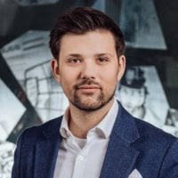 その男はEU加盟国に対するロシアのテロ攻撃を要約した
