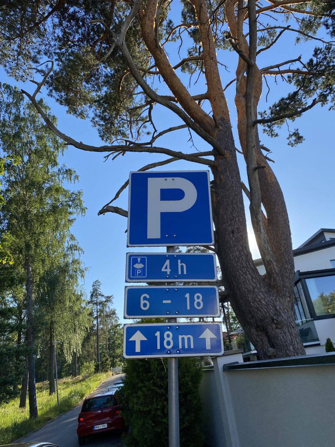 駐車場標識