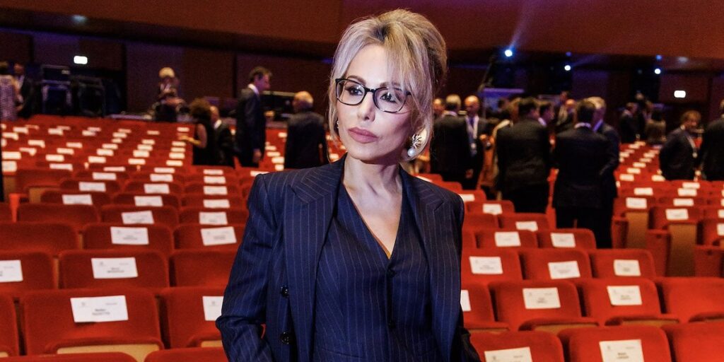 マリーナ・ベルルスコーニ、公民権に関して「左翼の常識」に近いと感じると語る - Il Post