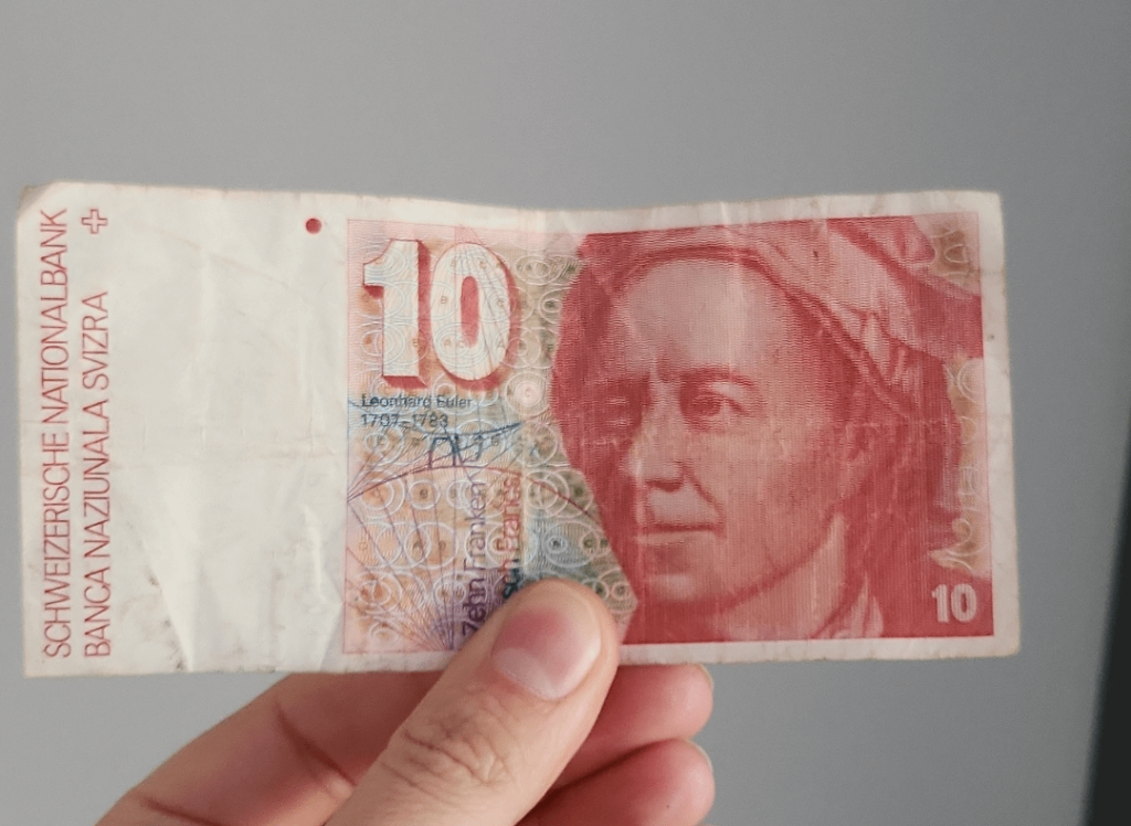 古い10ドル紙幣を持っている人へ