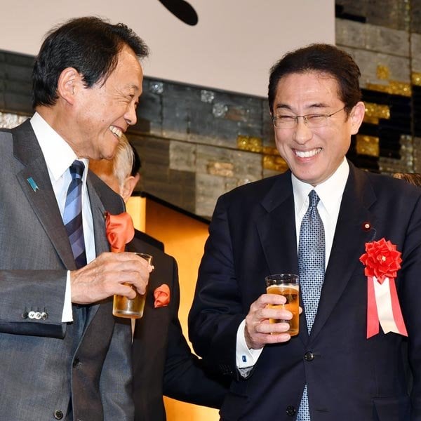 「5万円超」公開引き下げ2027年1月1日まで2年半の“空白”…怒濤の政治資金パーティーが始まる ―「今のうちに」と蓄財もくろむ議員心理