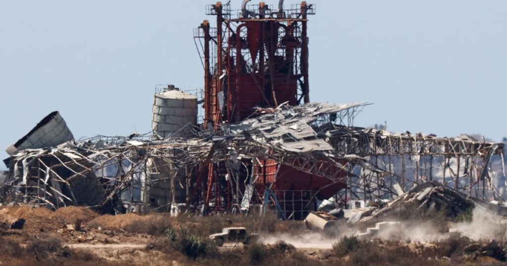 イスラエル、政権と軍に亀裂 軍幹部「ハマス壊滅不可能」 - 日本経済新聞