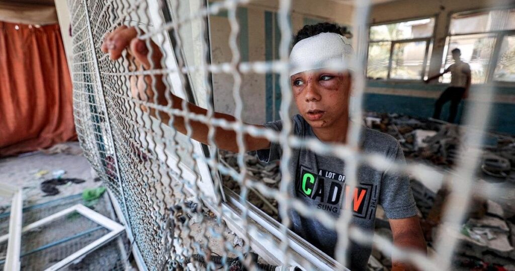 イスラエルによる襲撃で人質３人を含む２４７人が死亡したことを受け、中道派のベニー・ガンツ氏がイスラエル政府を去り、新たな選挙を呼びかける