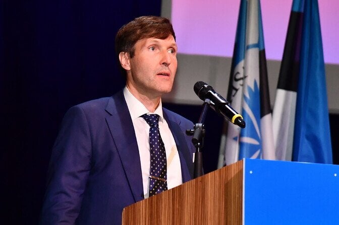 ヘルメ氏：移民は帰国させるべきで、ウクライナへの援助は減らし、税金は減額すべきだ
