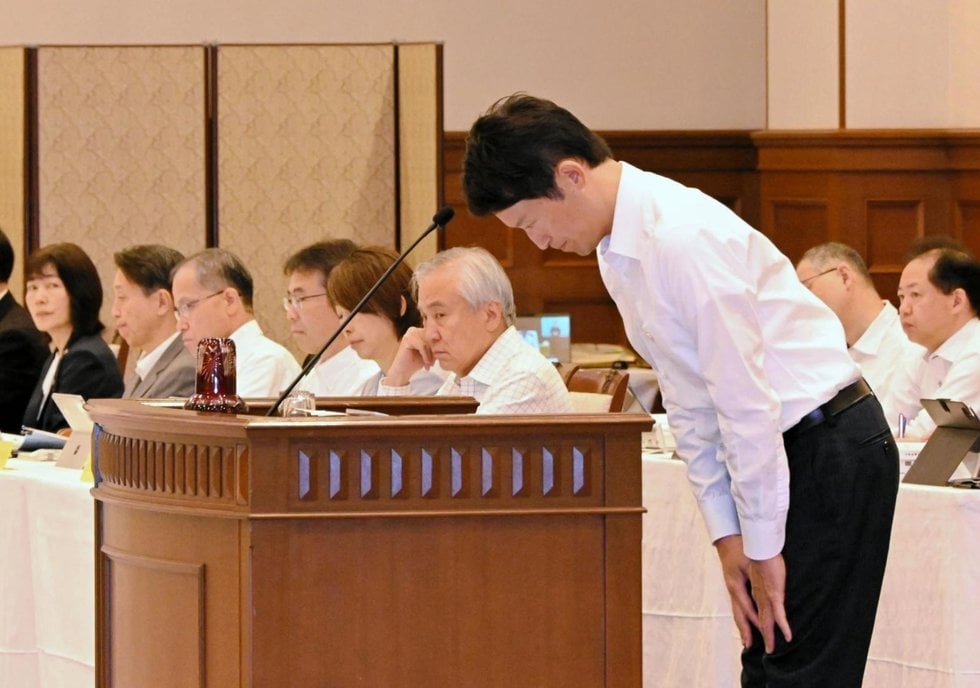 うそ八百発言「表現行き過ぎた」 文書批判問題で斎藤知事、非を認める - 神戸新聞NEXT