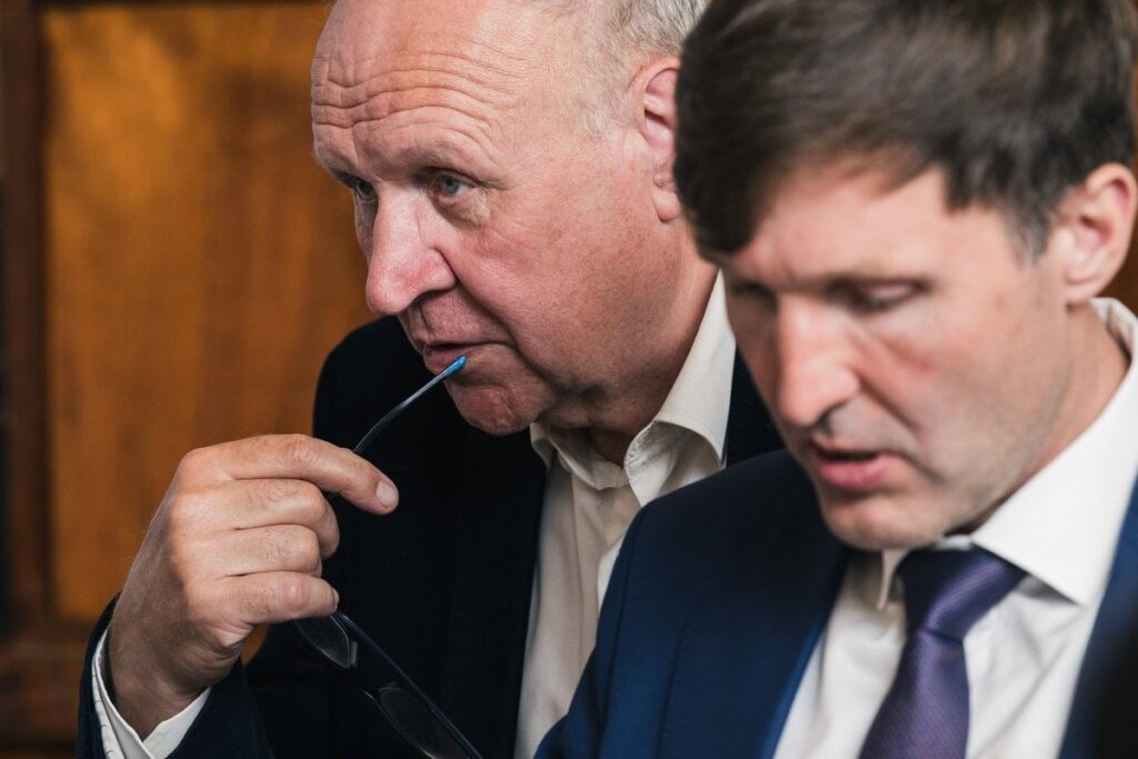 マディソンとポルアス：マート・ヘルメはロシアがウクライナで聖戦を繰り広げていると語った
