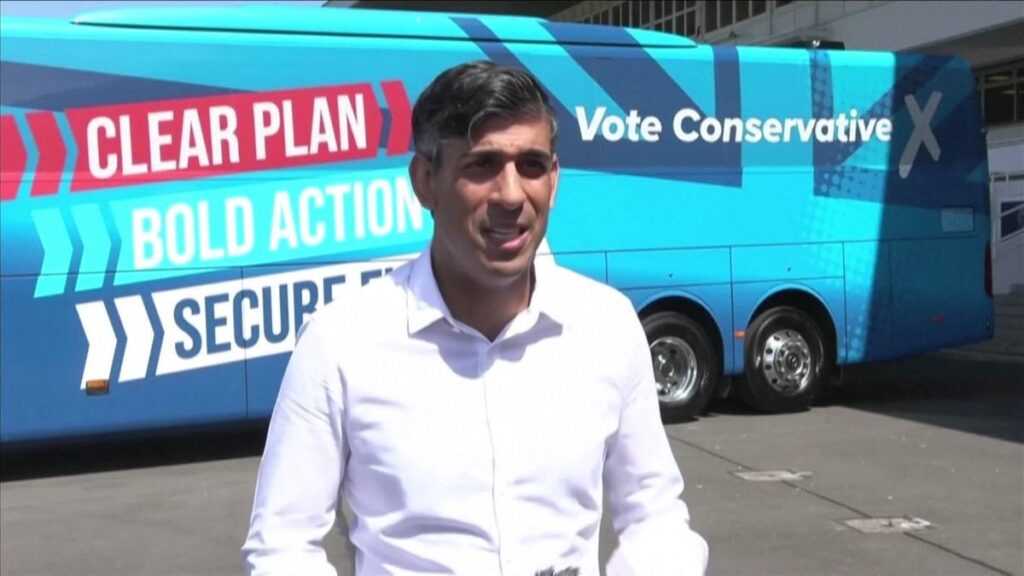 英総選挙 地元メディア“スナク首相が現職の首相として初めて議席失う”と予想
