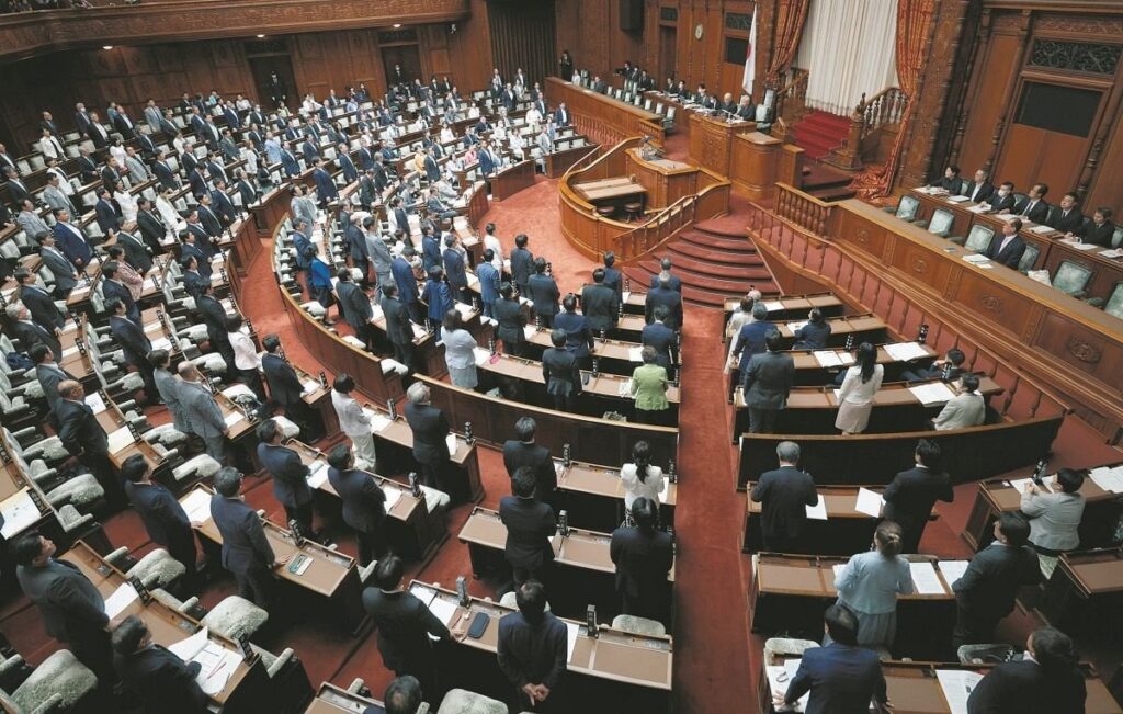 改正地方自治法が成立 国の判断だけで指示権発動が可能に 野党は乱用、拡大解釈を懸念