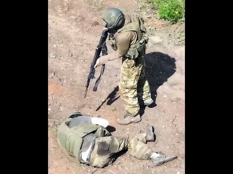 ロシア兵、ウクライナのドローン攻撃で同志に殺害される