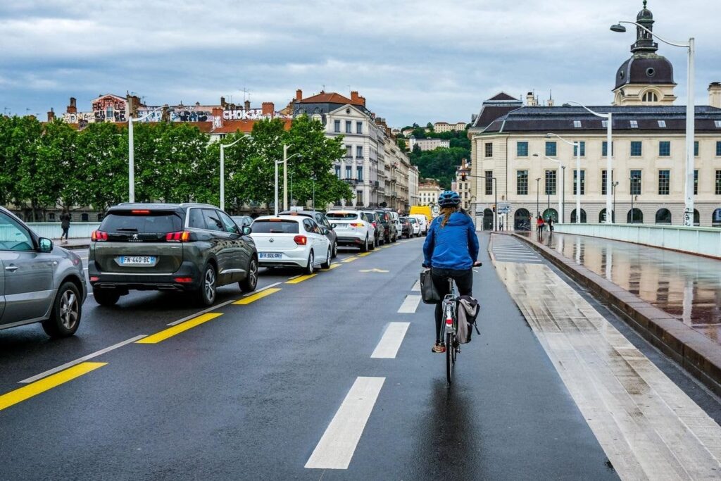 ボローニャ、ゲント、リヨンが自転車の推進で表彰される