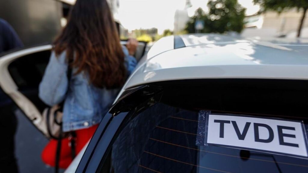 議会、アゾレス諸島における TVDE プラットフォームの統合を簡素化するための IL への変更を拒否 |  RTP アゾレス諸島