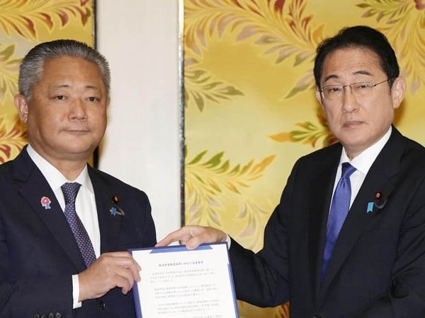 維新・馬場代表に飛び交う“入閣密約”説…規正法改革法案で自民にスリ寄り「賛成」― 維新の議員「次期衆院選にマイナス」
