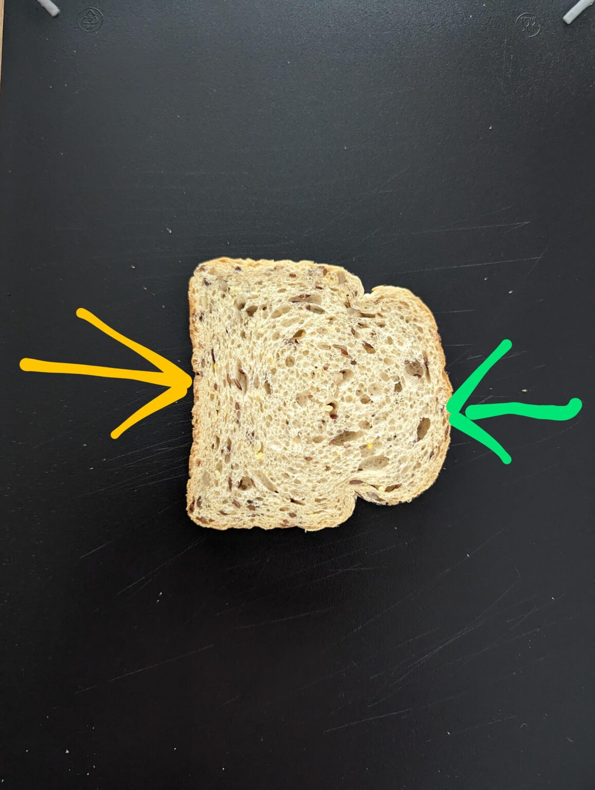 トーストはどちらから食べますか？