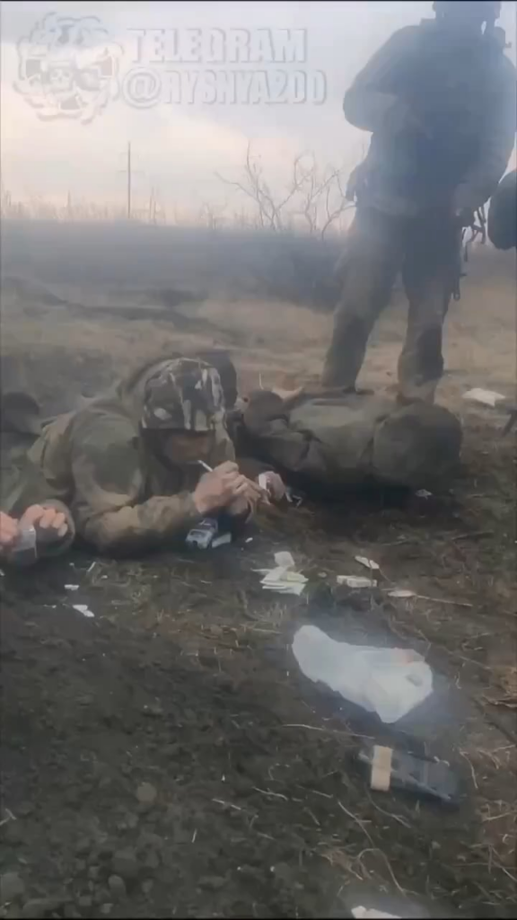 ウクライナ軍兵士がロシア人捕虜を虐待。2024年5月31日