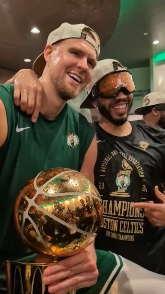 クリスタプス・ポルジンギスがボストン・セルティックスで球団18回目の優勝を果たした。